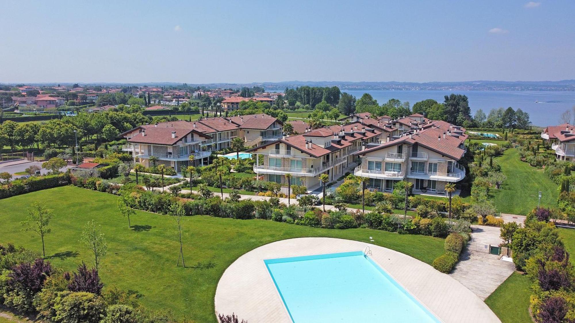 Apartment Caesar C4 - Gardagate Sirmione