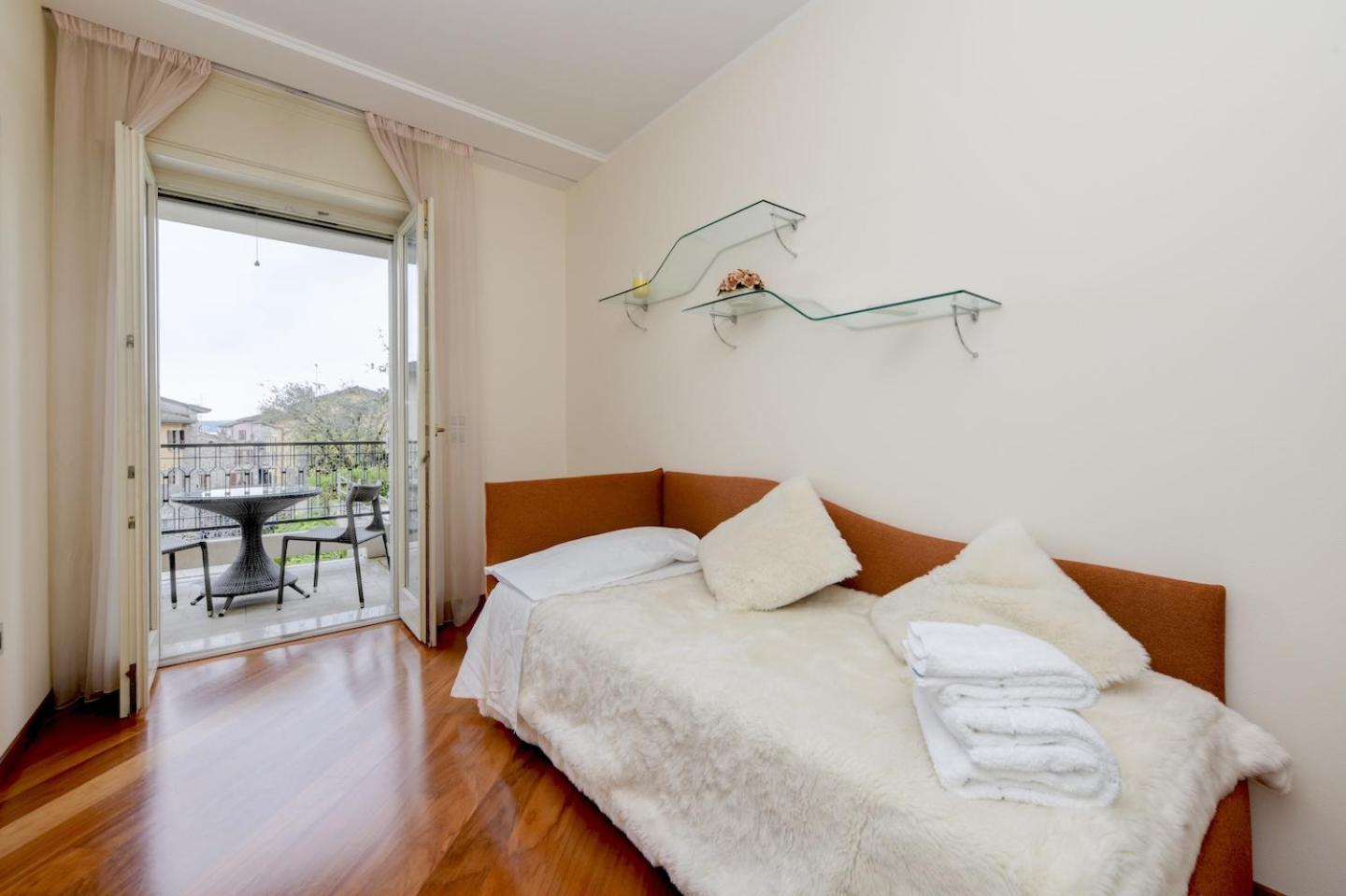 Garda Apartman *