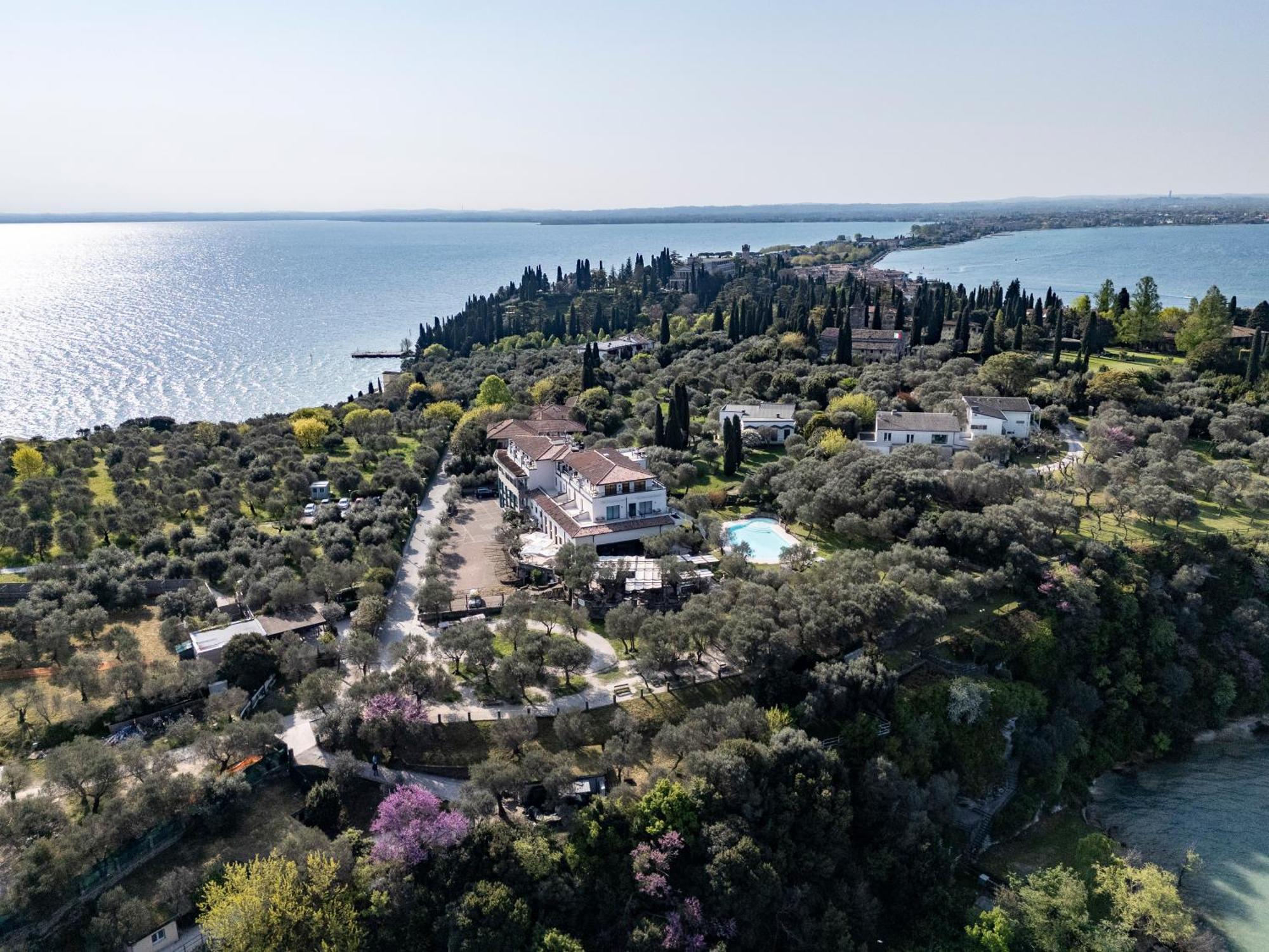 Hotel Ideal 4*