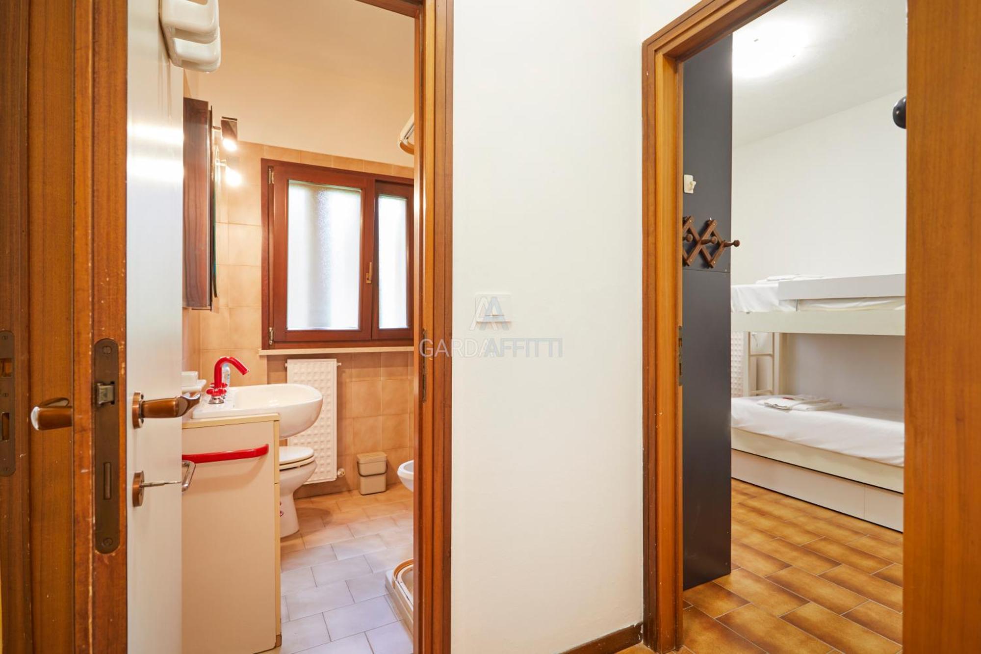 Apartament Pandora - Relax E Divertimento A Sirmione