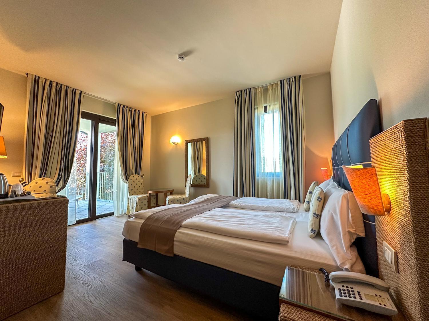 Arena Khách sạn Sirmione