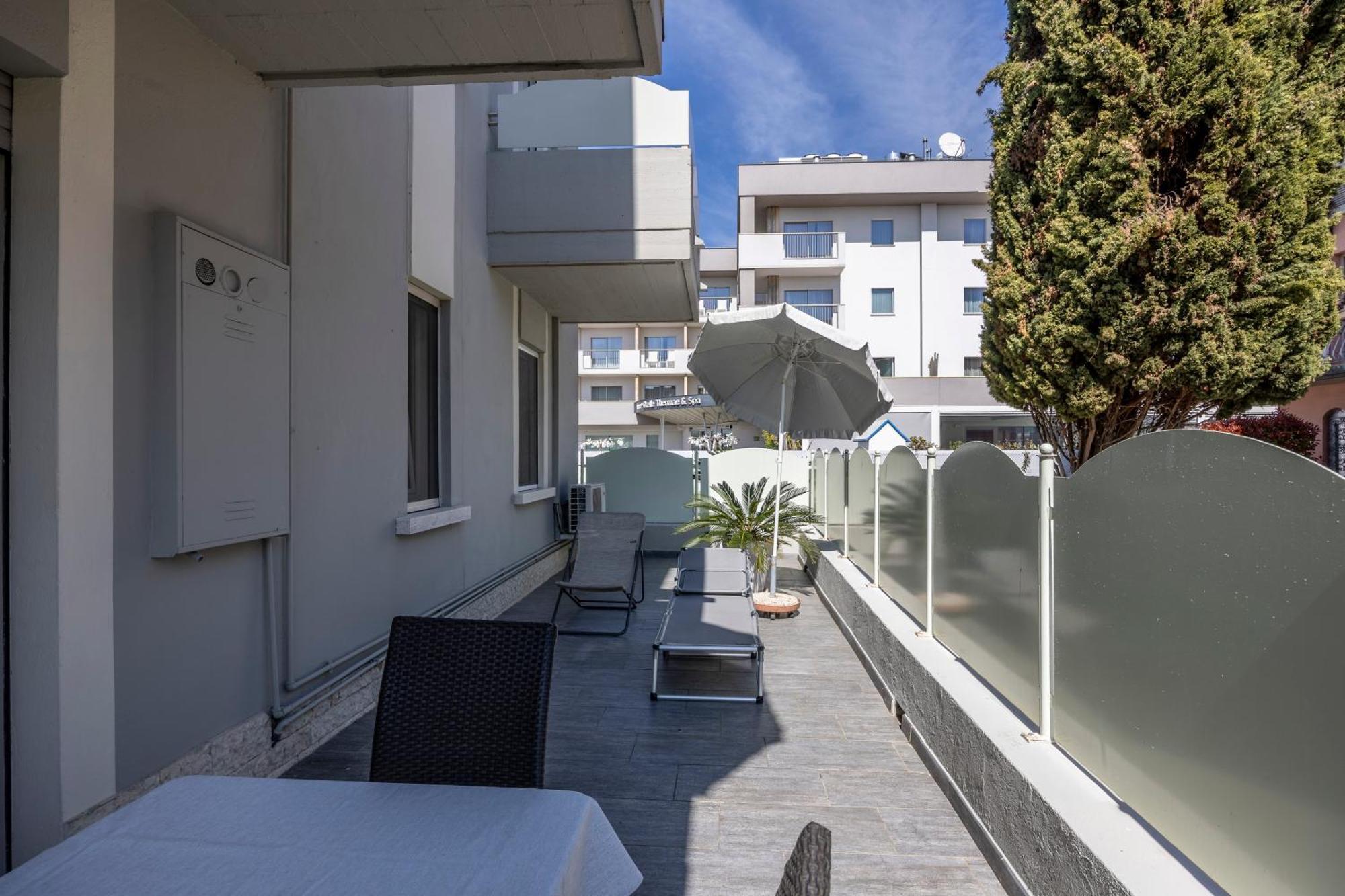 Peninsula Apartment