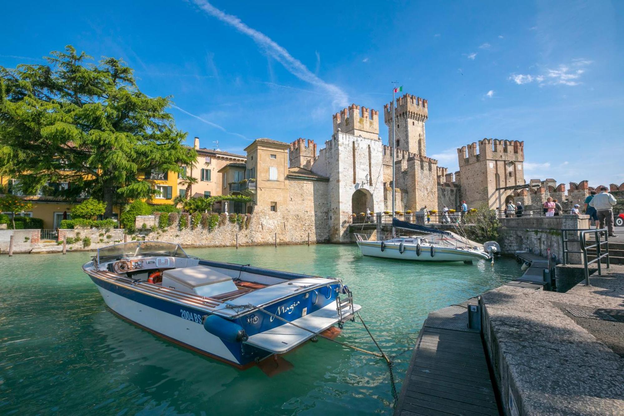 Matta 400 Mt From The - Happy Sirmione