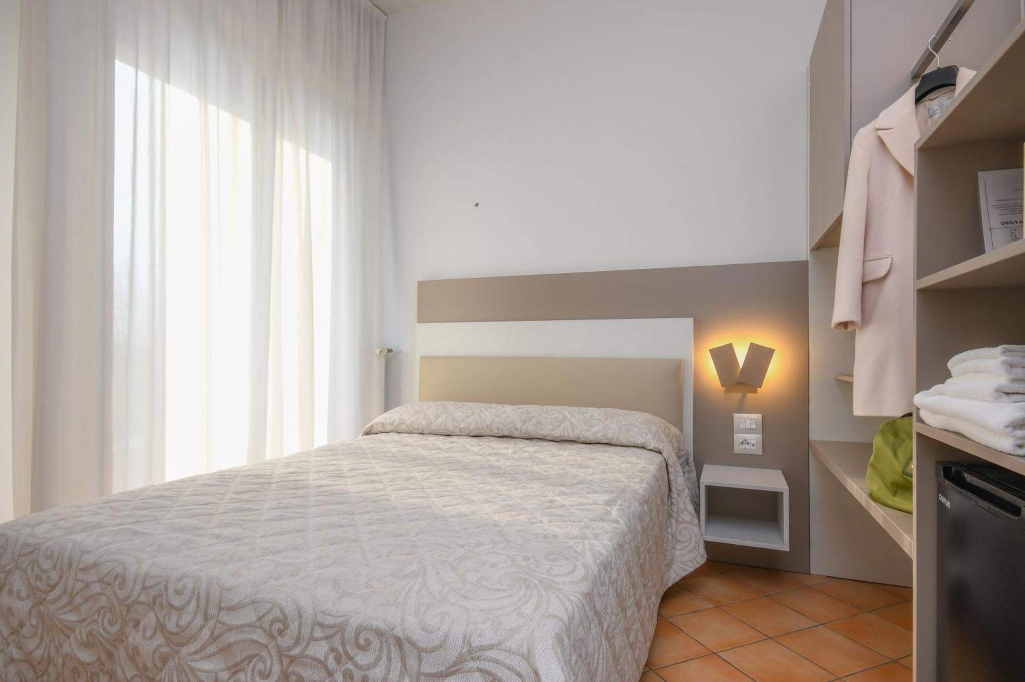 Riel 3* Sirmione