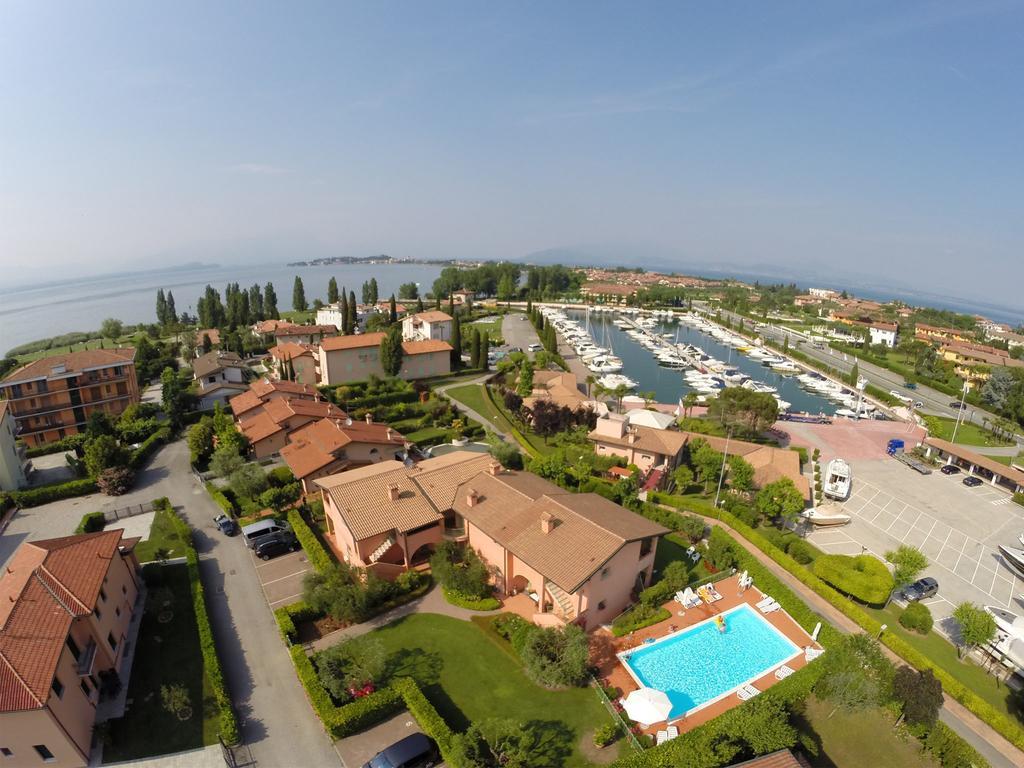 Aparthotel Bellasirmione 3*
