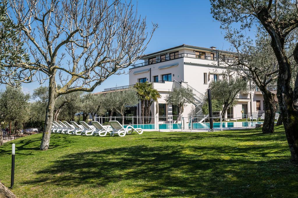 Hotel Ideal 4*