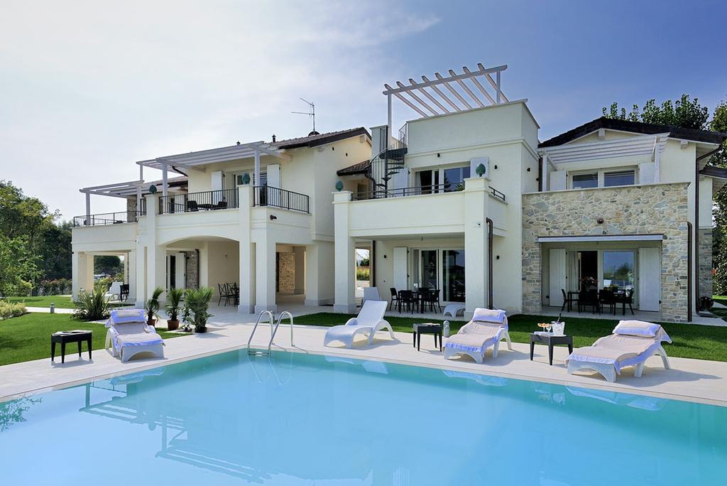 Holiday home Onofria Sirmione