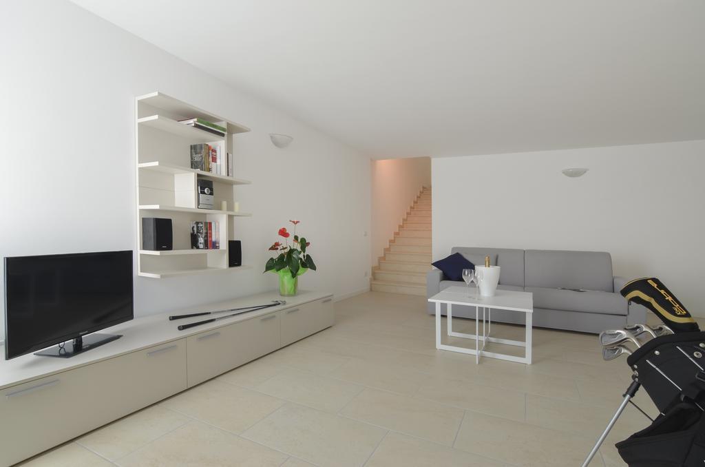 Halldis Apartment Sirmione