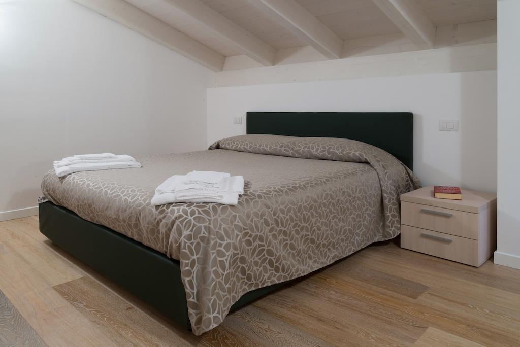 Halldis Apartment Sirmione