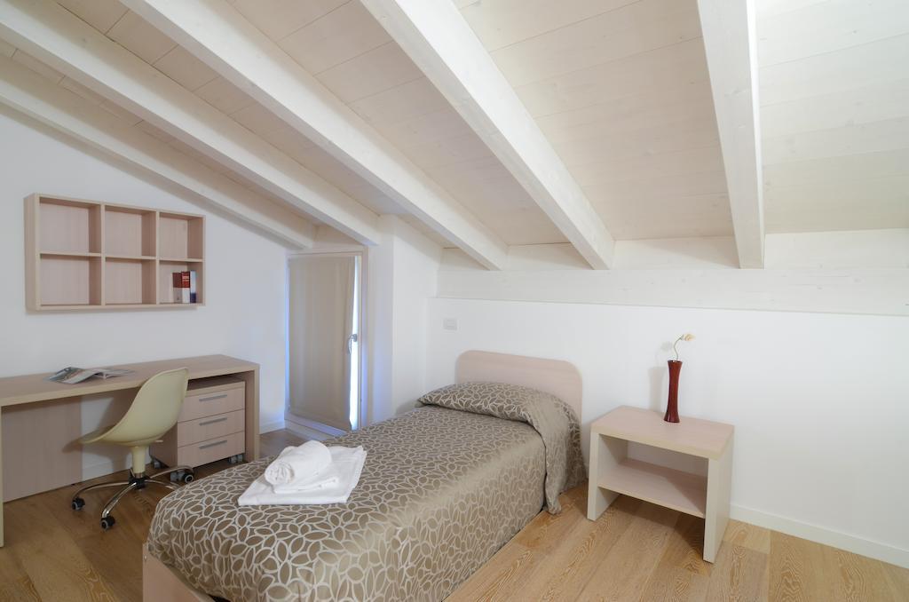 Halldis Apartment *