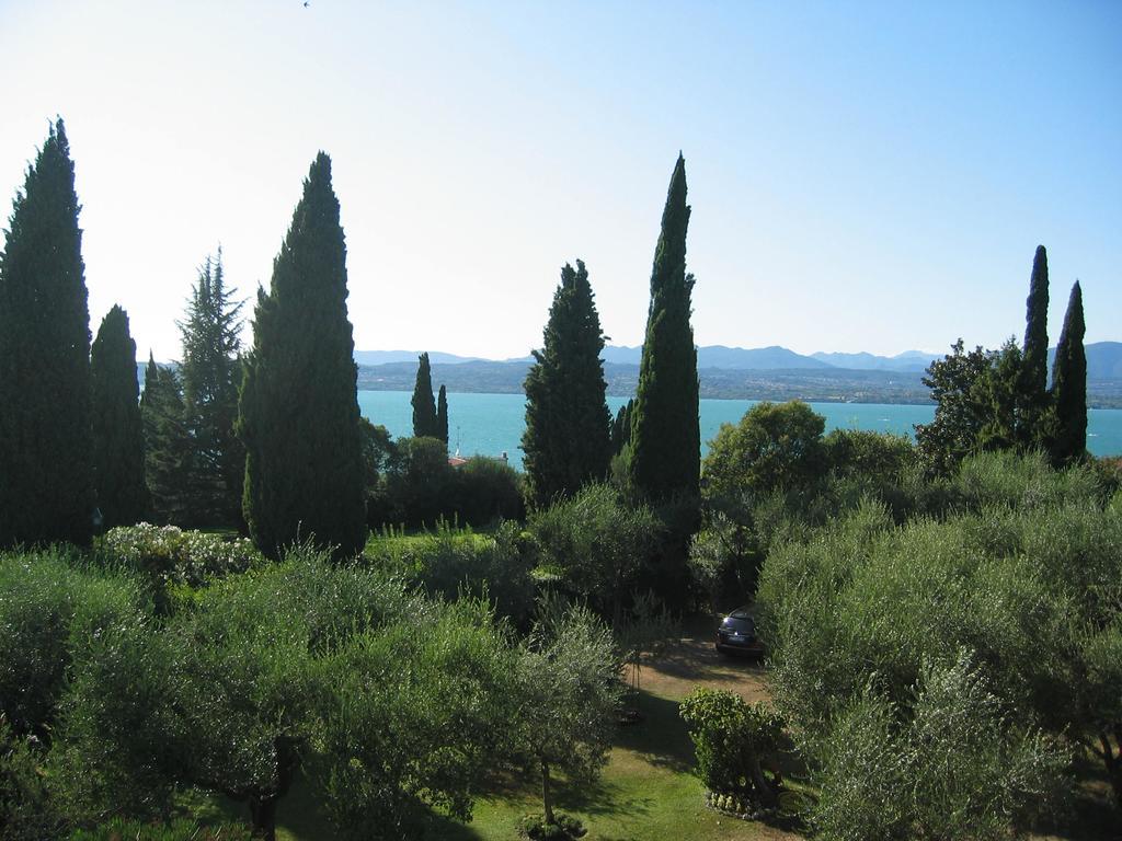Villa Paradiso Apartment Sirmione