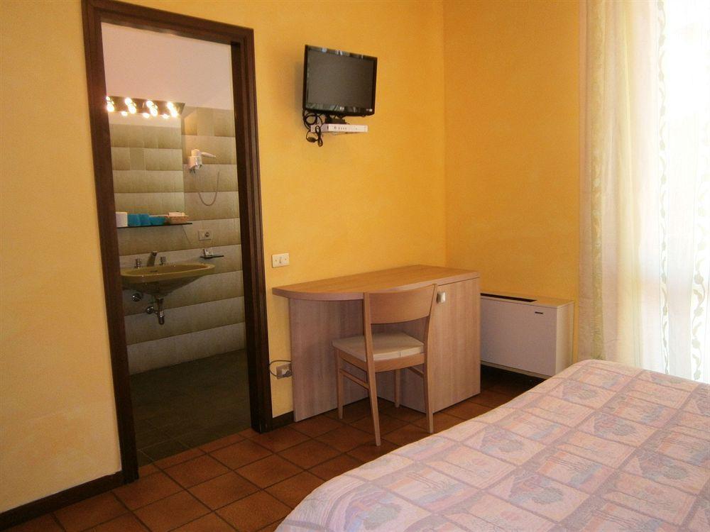 Hotel Chiara 3*