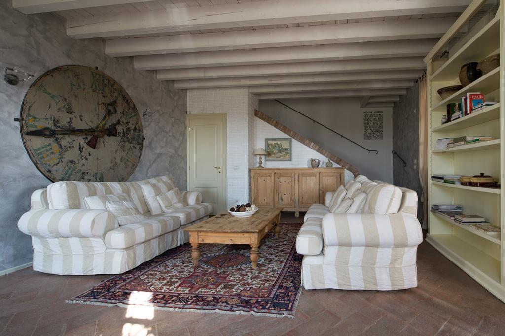 La Favola Villa *