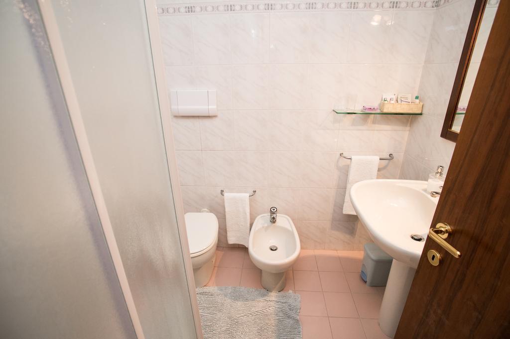 Le Vele Con Giardino E Piscina *