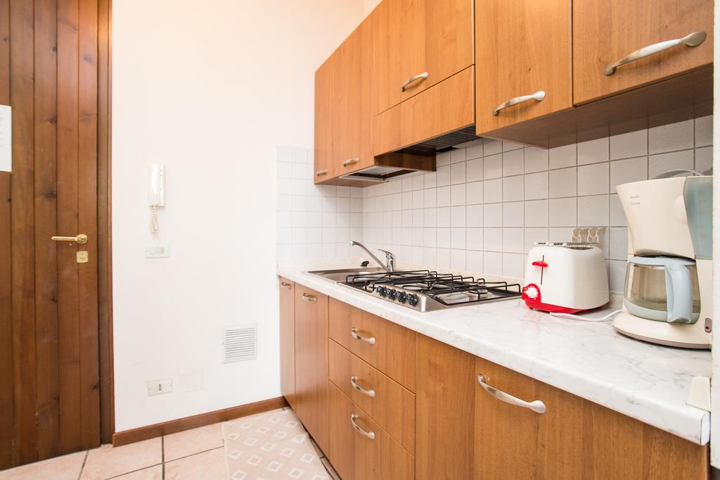 Le Vele Con Giardino E Piscina Apartment