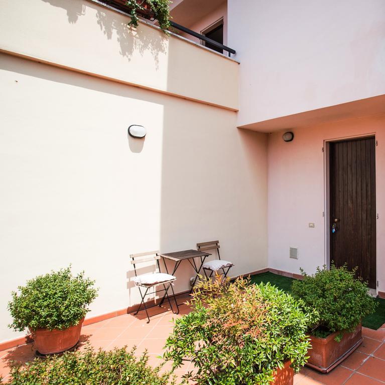 Le Vele Con Giardino E Piscina * Sirmione