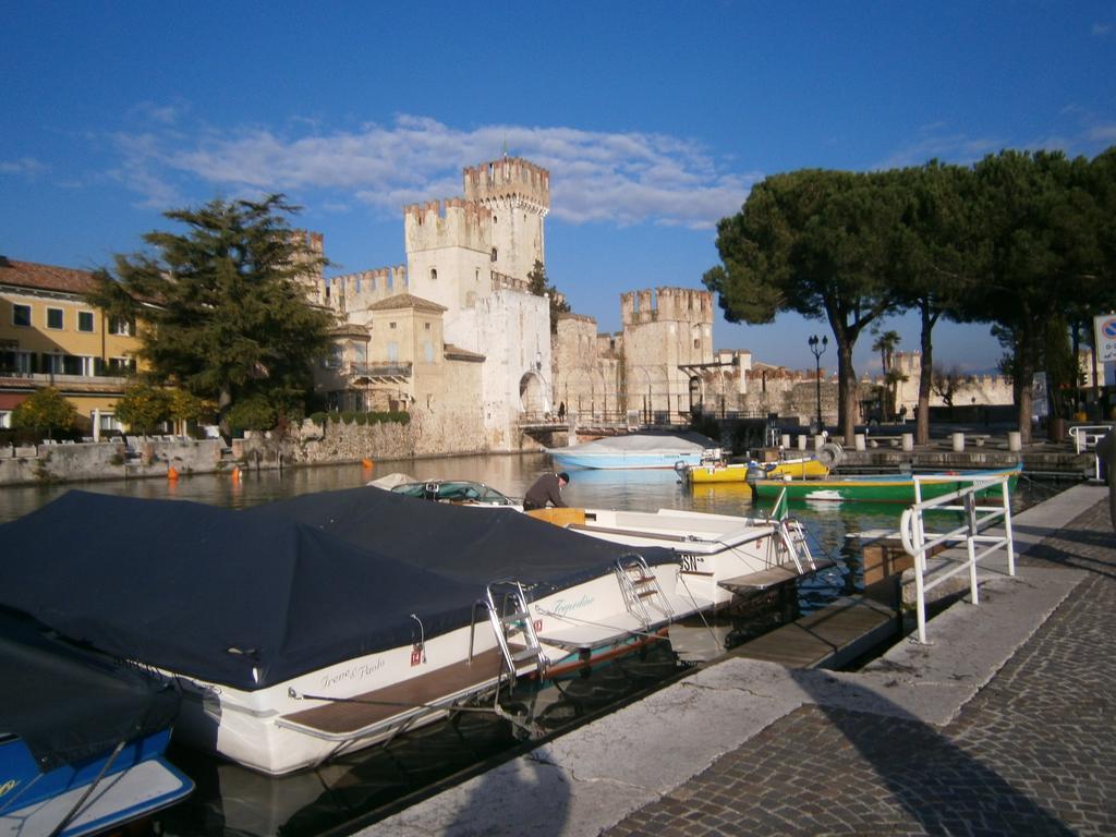 Chiara 3* Sirmione