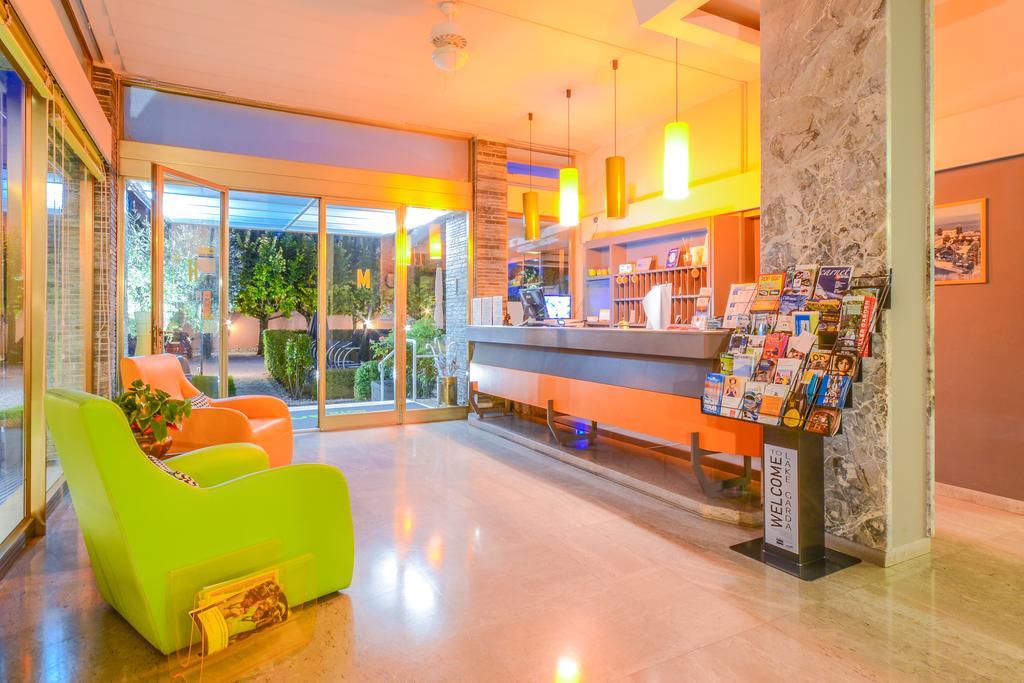 Miramar Hotel 3*