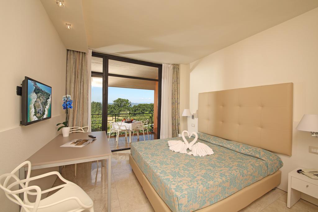 Hotel Hotel Holiday