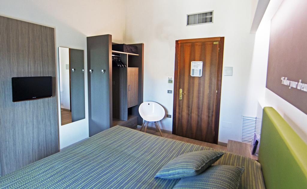 Hotel Ideal 4*