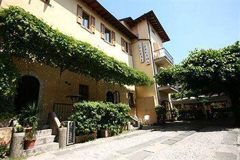 Corte Regina Sirmione