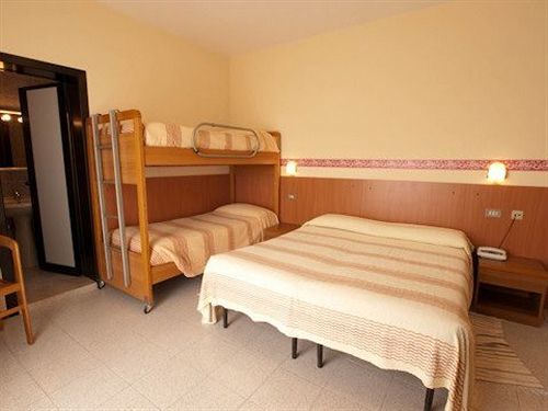Hotelli Ganfo Sirmione