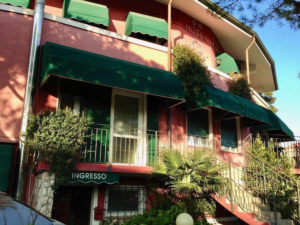 Pagoda Hotel