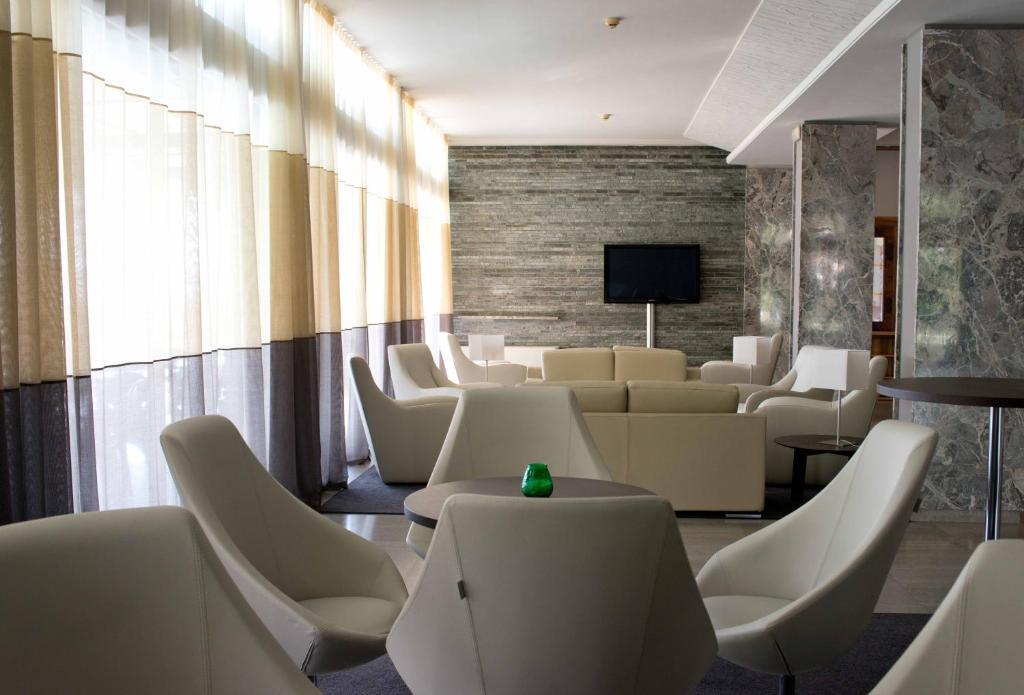 Miramar Hotel 3*