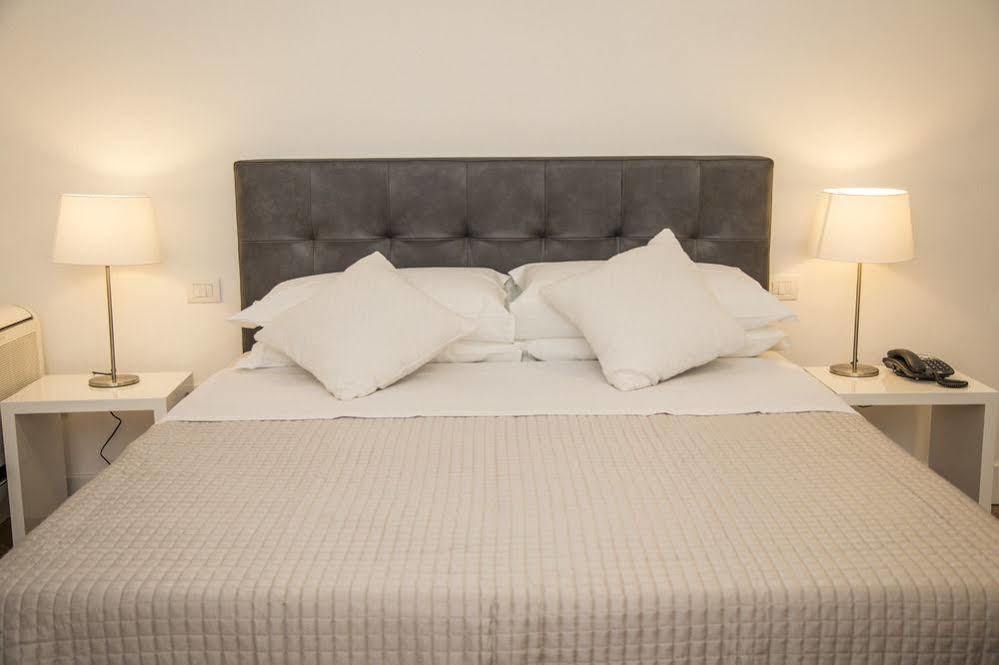 Chiara Hotel 3*
