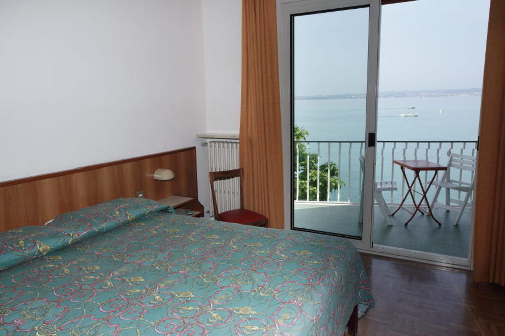 Giardino 3* Sirmione