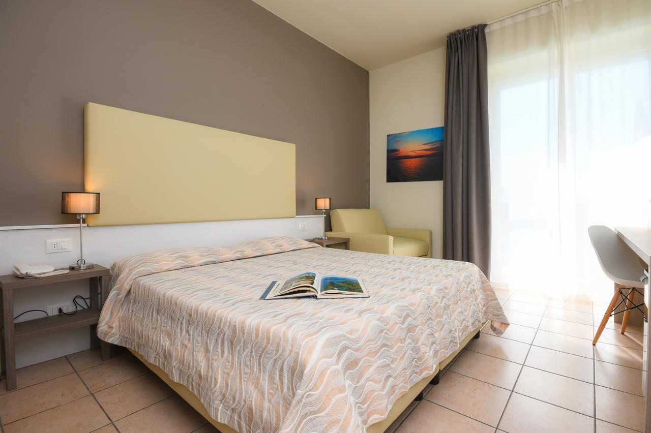 Miramar 3* Sirmione