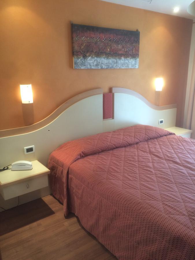 Hotel La Rondine Sirmione
