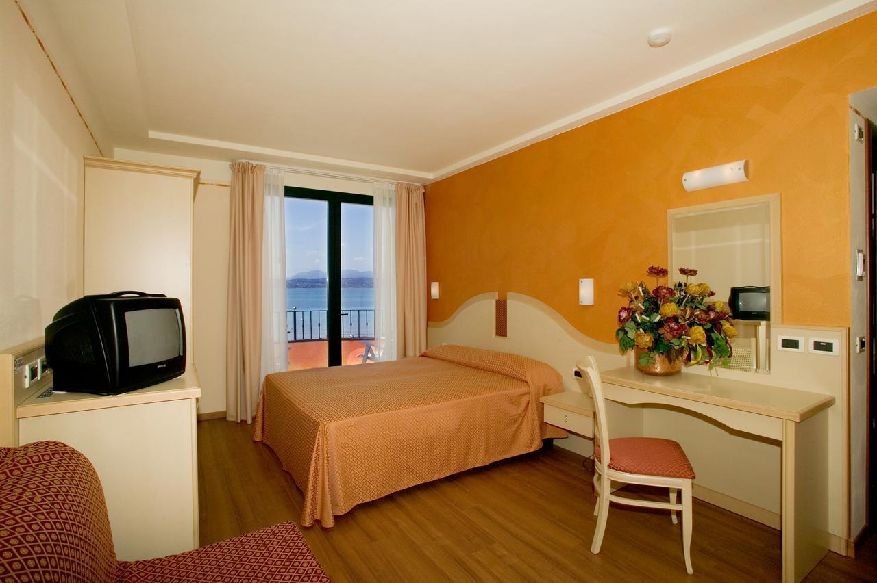 Hotel La Rondine Sirmione
