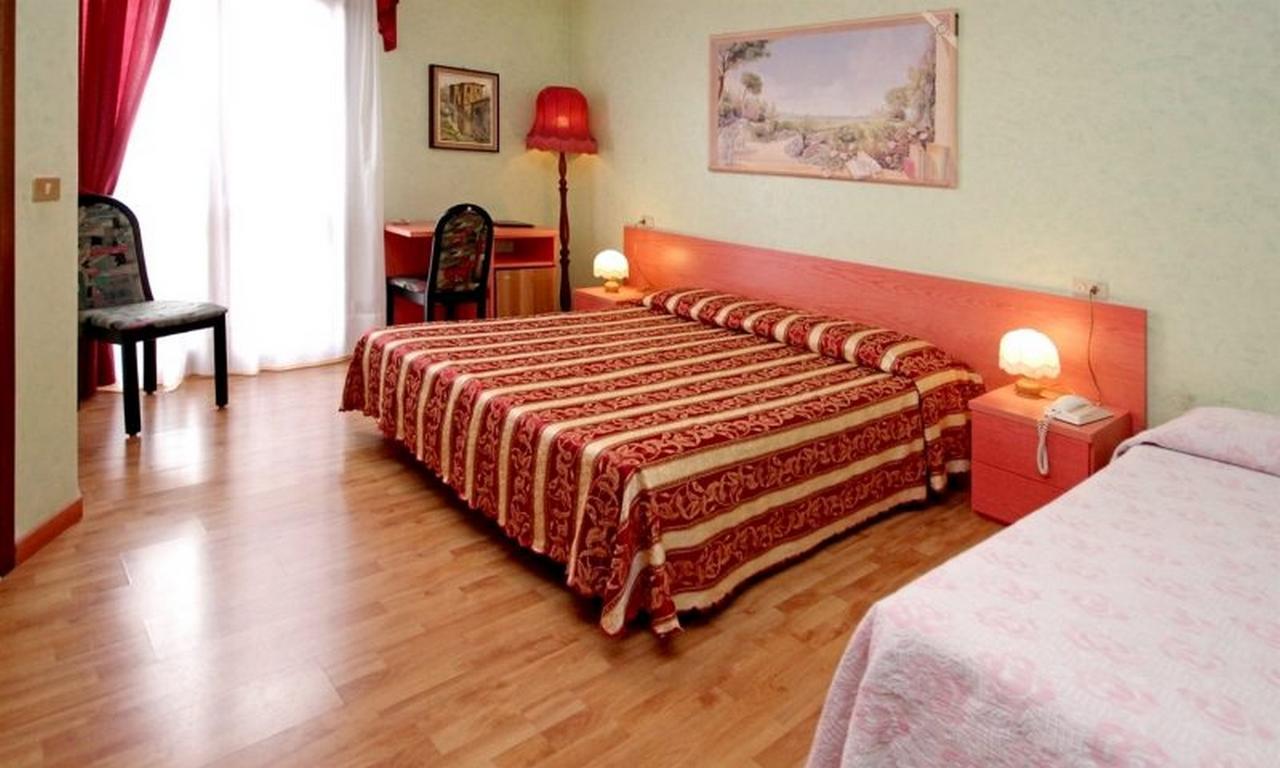 Hotel Benaco 3*