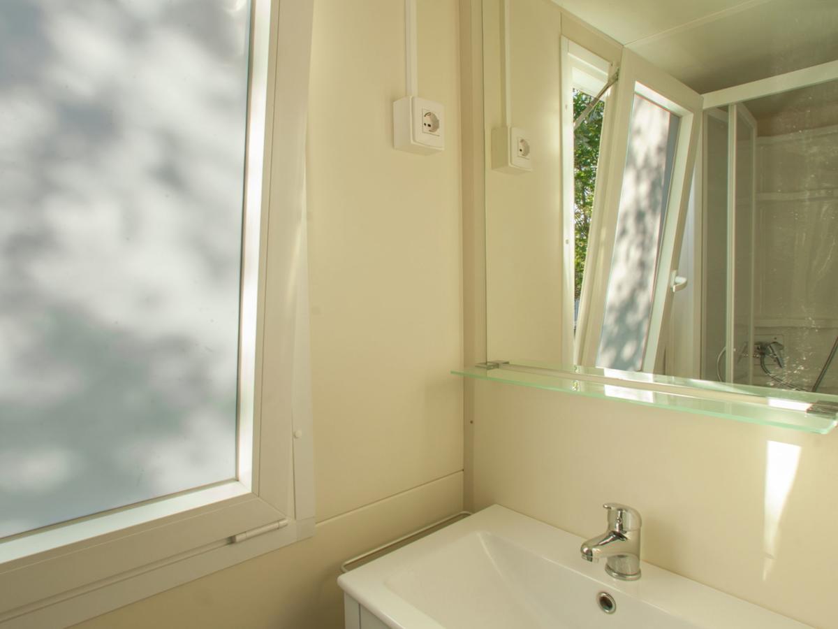 Modern Furnished Chalet With Ac, 4km From Chalet