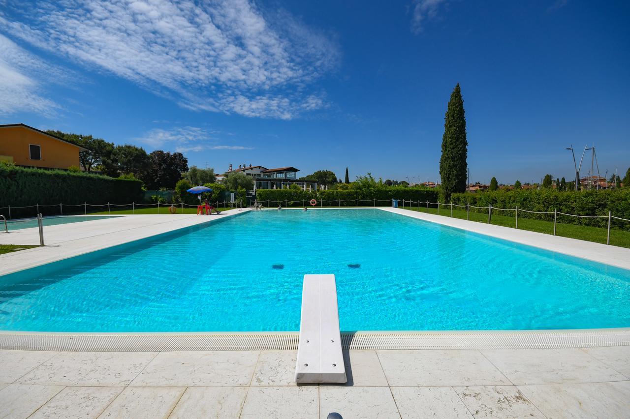 Huoneisto Sirmione Beach Apartment Sirmione