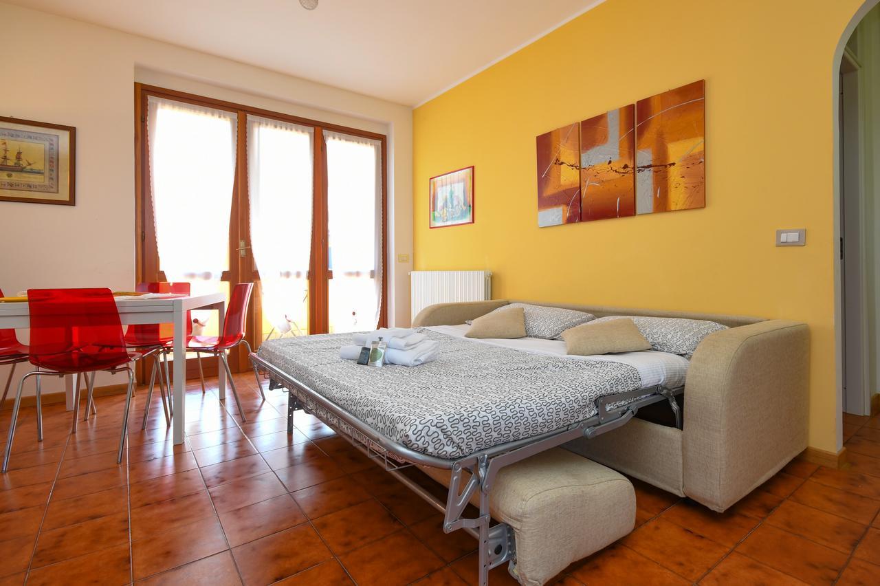Huoneisto Sirmione Beach Apartment