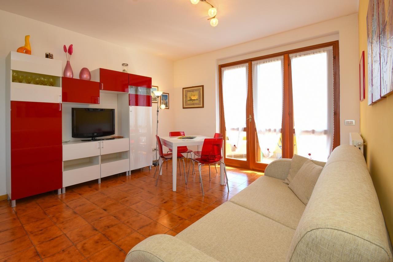 Sirmione Beach Apartment Huoneisto *