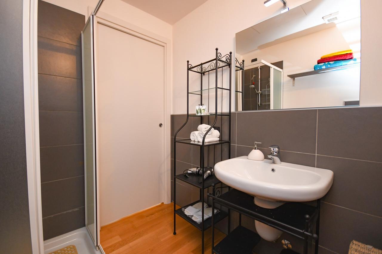 Apartment La Castellana Lake View *