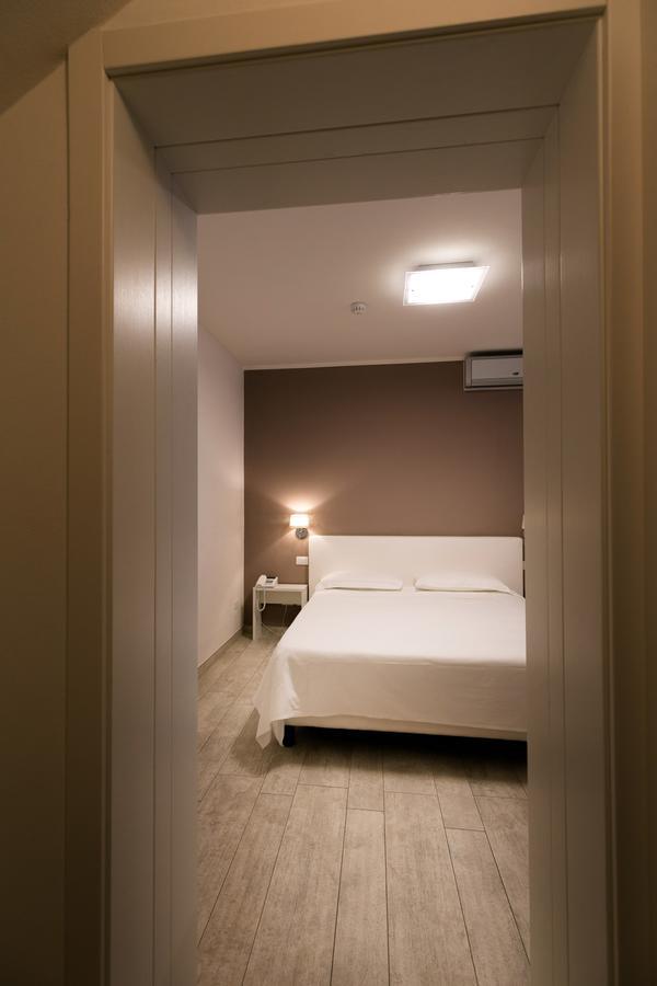 Saviola 3* Sirmione