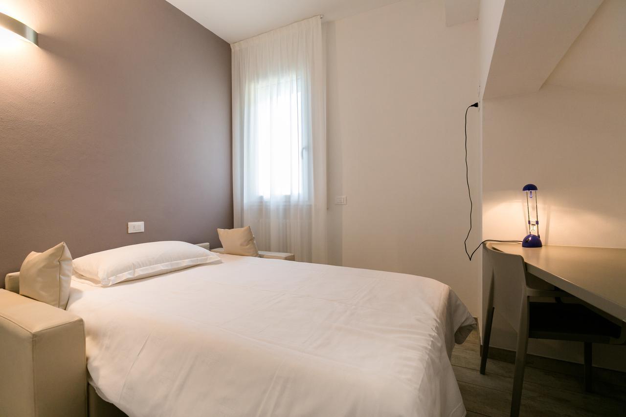 Saviola 3* Sirmione
