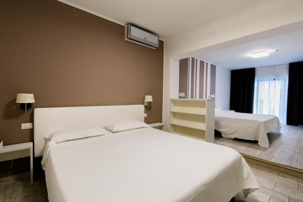 Saviola Hotel 3*