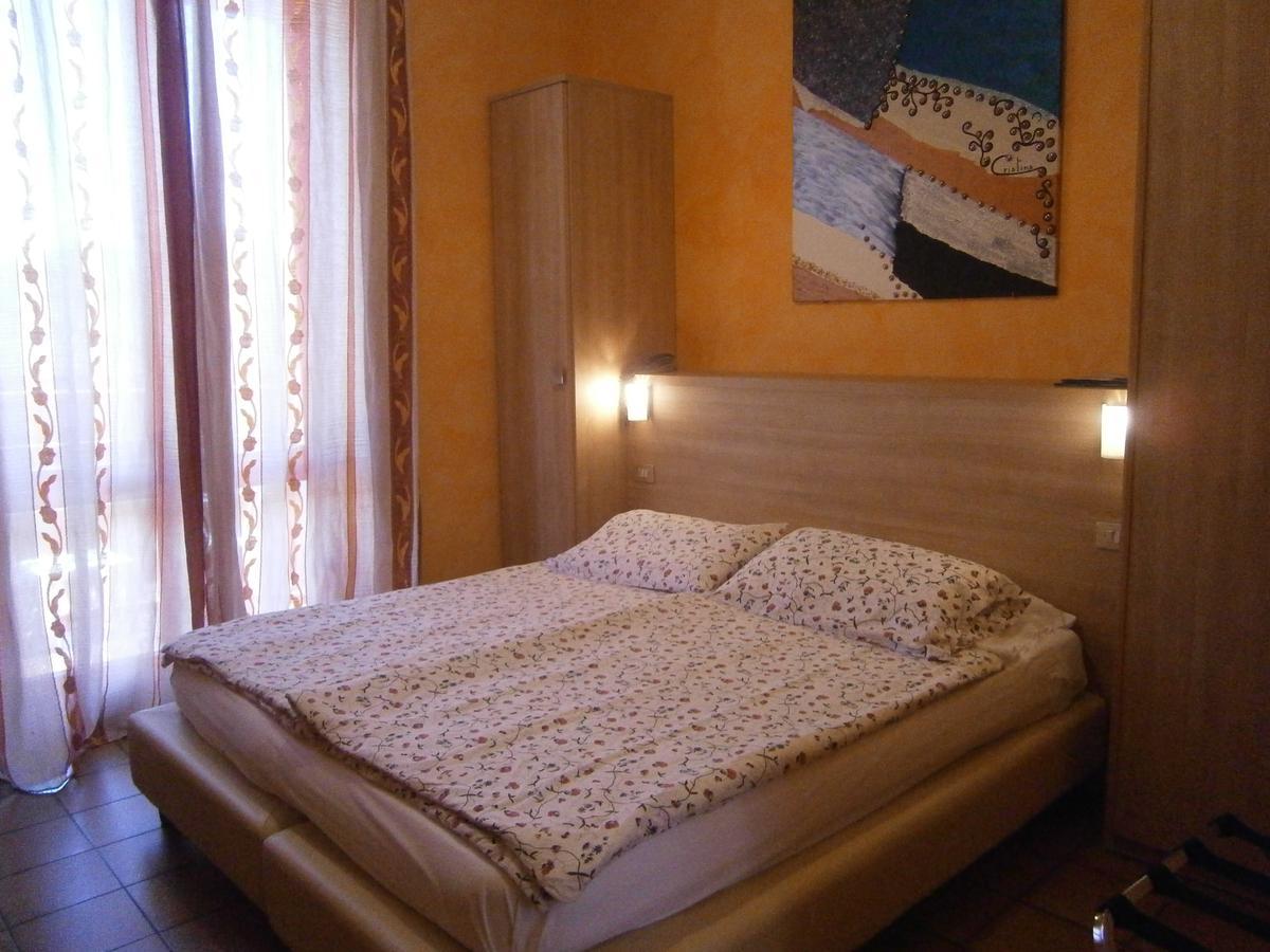 Hotel Chiara 3*