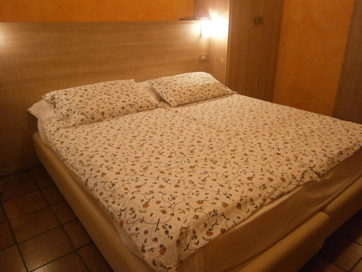 Chiara 3*