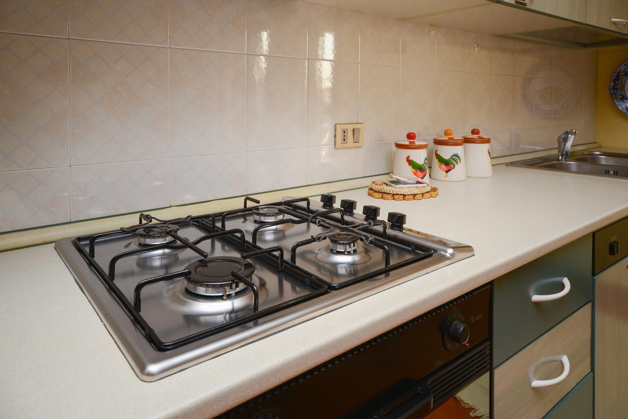 Apartment Con Ampia Piscina