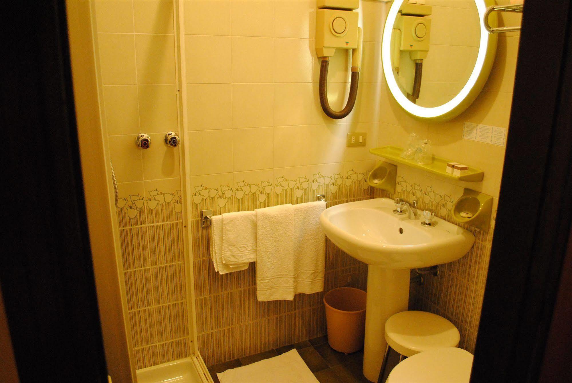 Derby Hotel 3*