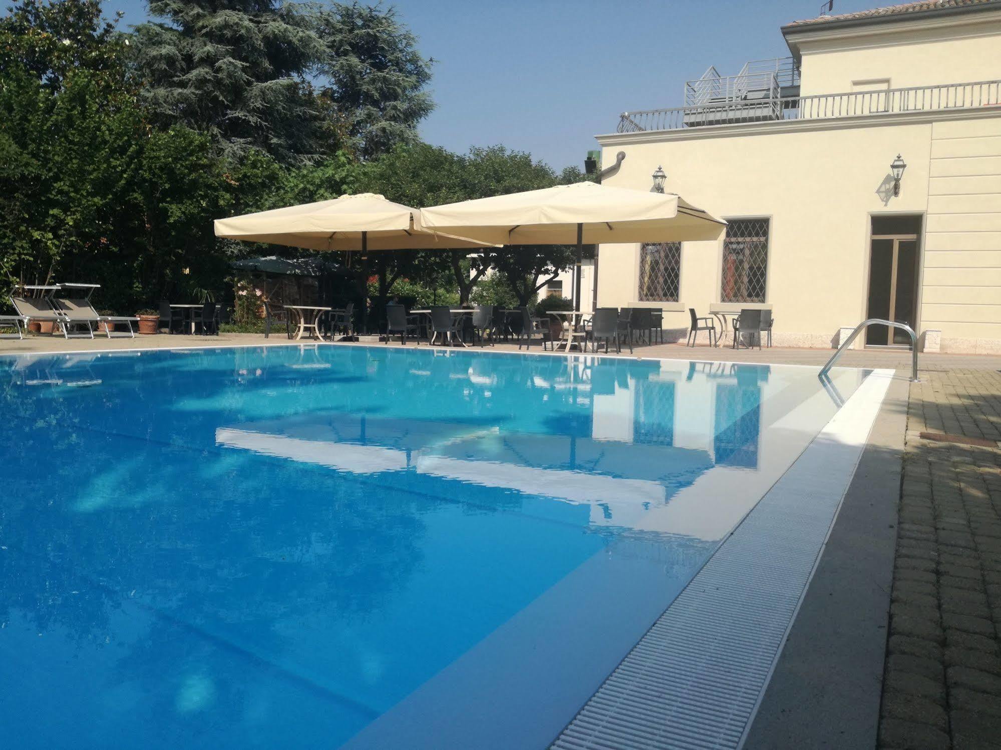 Dogana Hotelli 3*