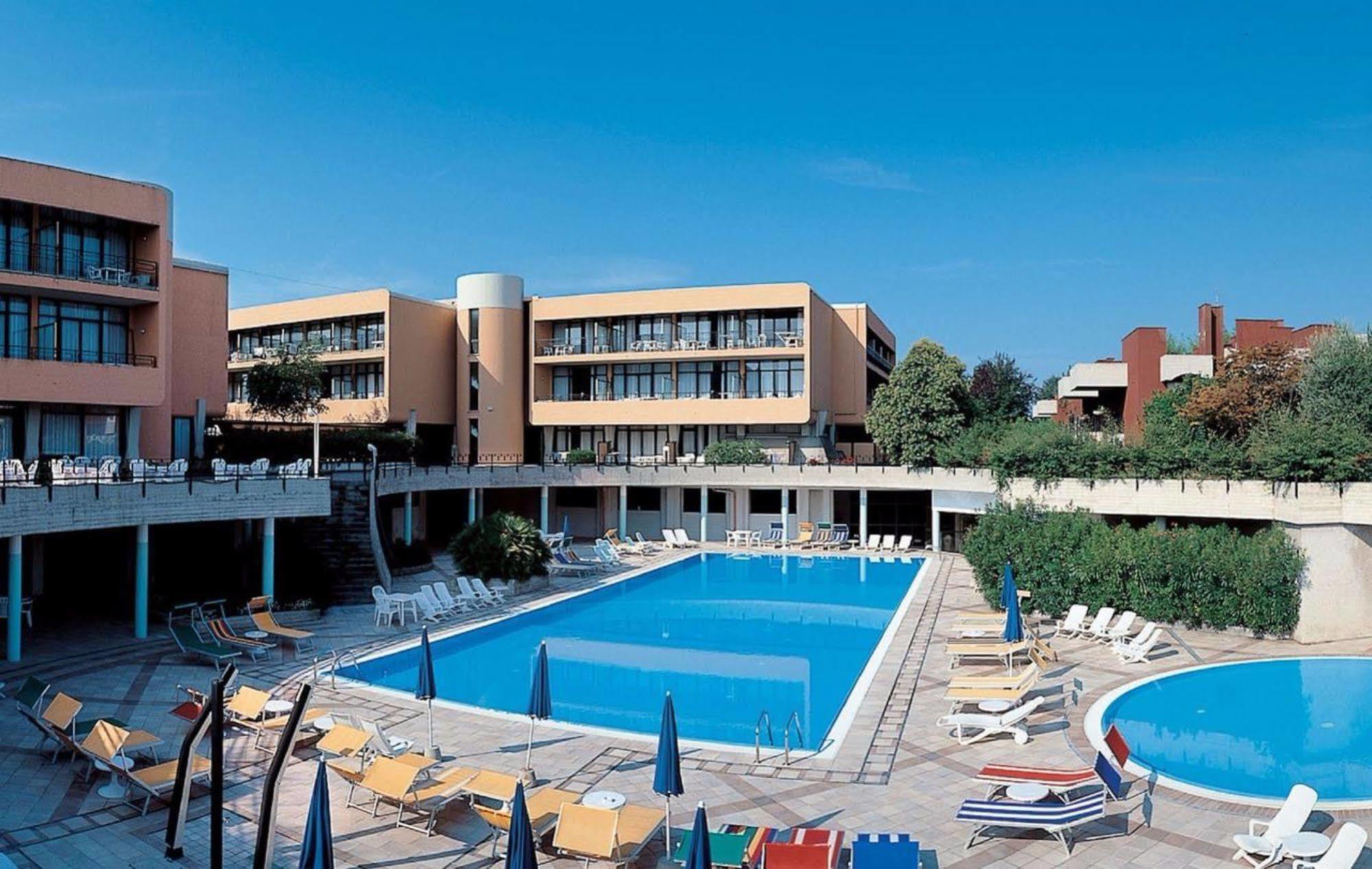 Holiday 3* Sirmione