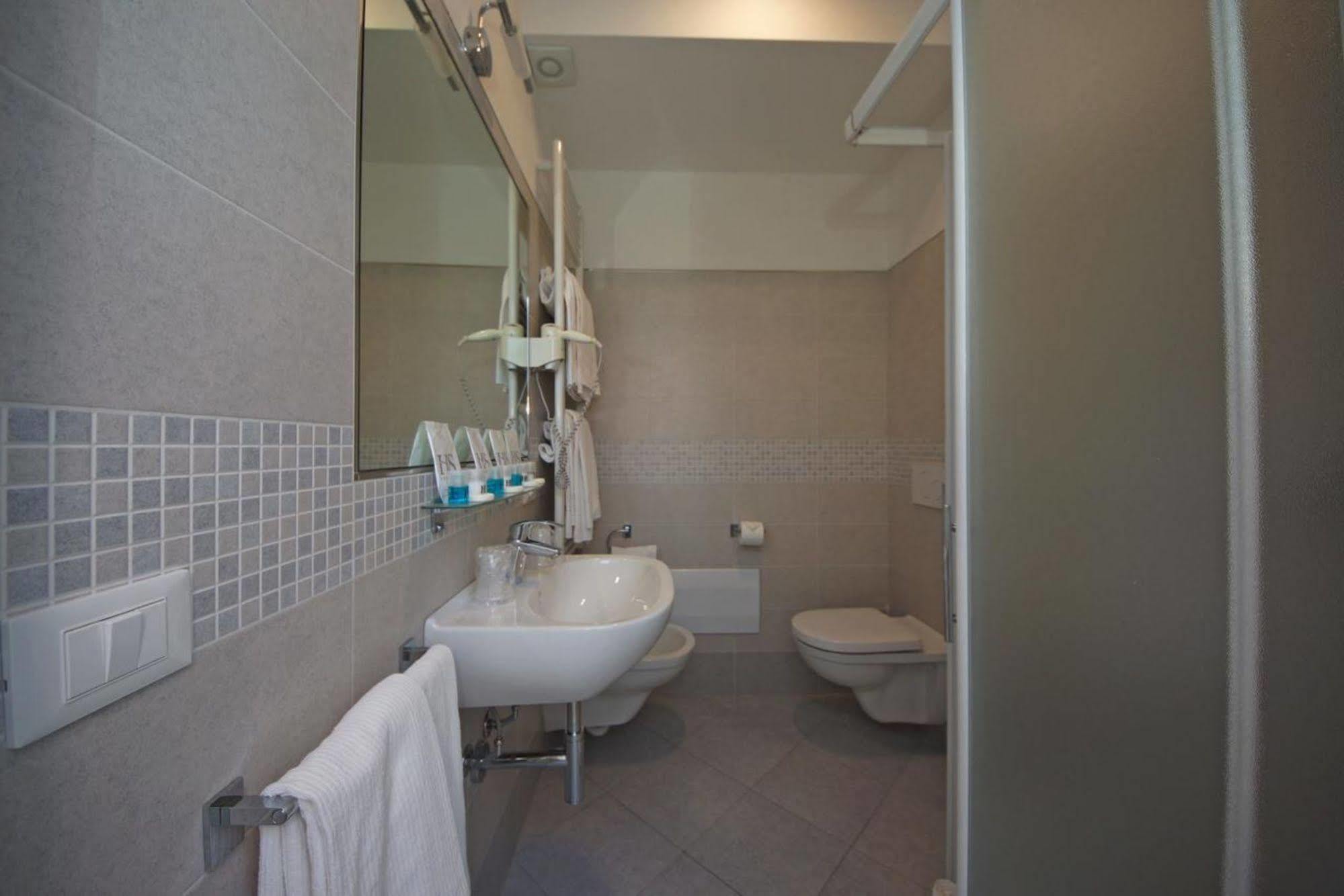 Saviola Hotel 3*