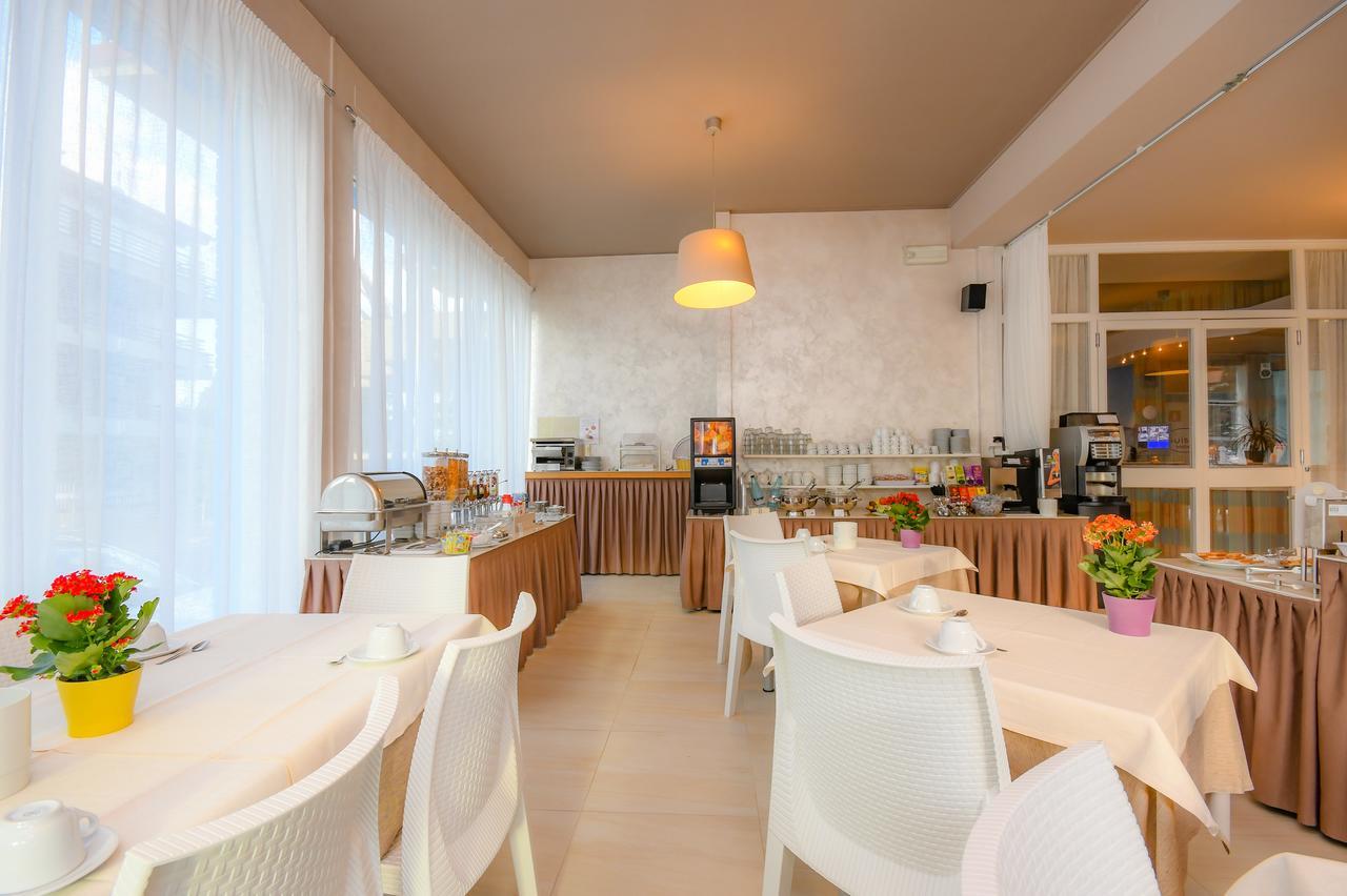 Hi Hotels Sirmione - Lakeview Pool 3*